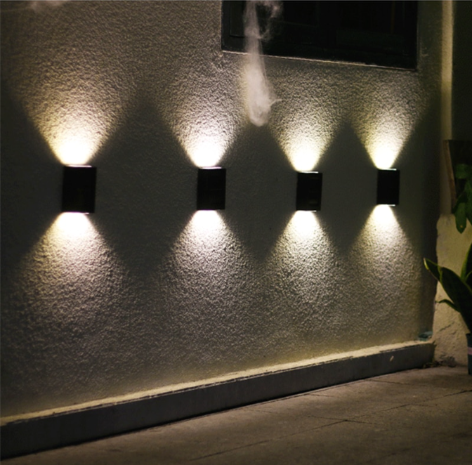 TRAFLA SOLARWALL™ | Luxe LED wandlamp op zonne-energie